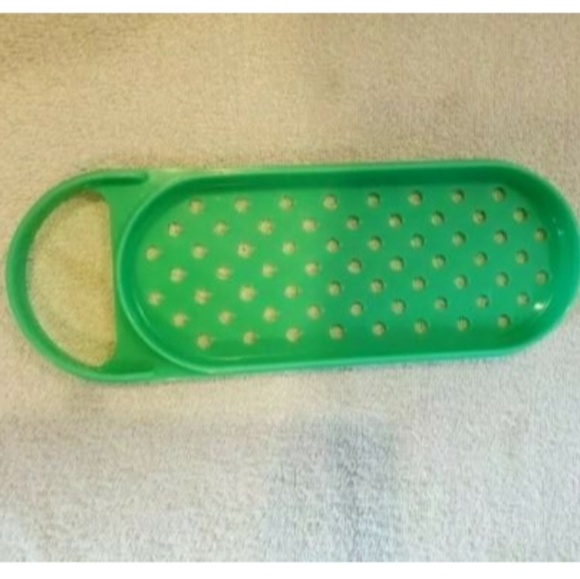 Vintage Tupperware Green Cheese & Vegetable Grater Shredder #1374-15 - Picture 1 of 2